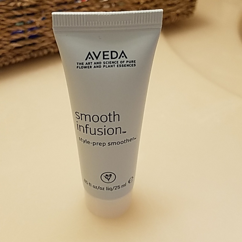 Aveda travel size style prep smoother